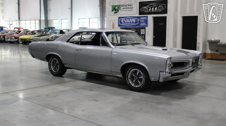 1966 Pontiac GTO 5