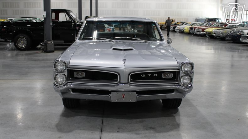 1966 Pontiac GTO 20