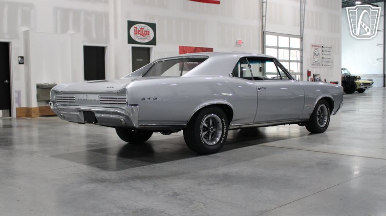 1966 Pontiac GTO 25