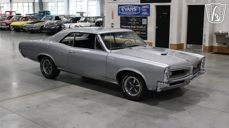 1966 Pontiac GTO 37