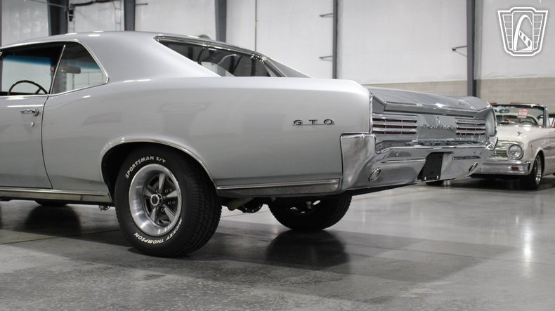 1966 Pontiac GTO 52