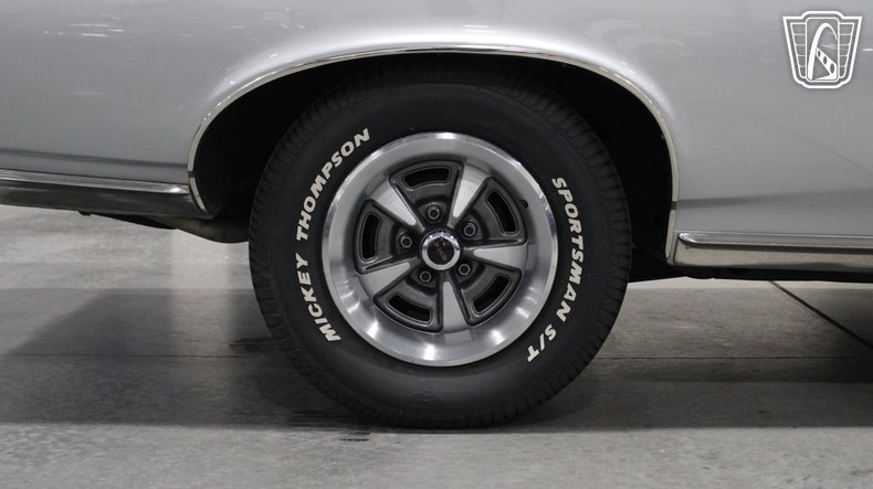 1966 Pontiac GTO 64