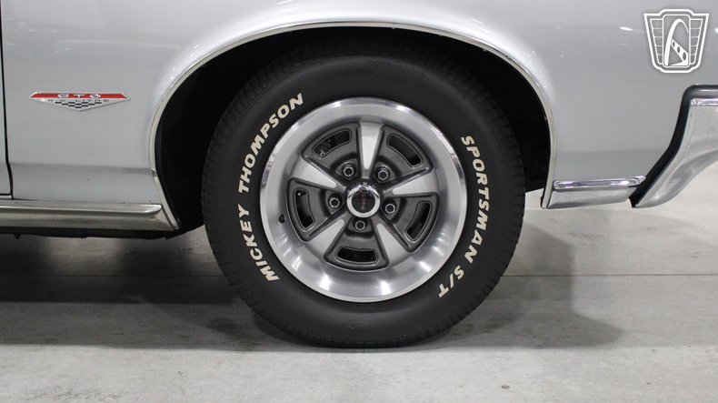 1966 Pontiac GTO 71