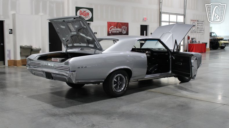 1966 Pontiac GTO 83