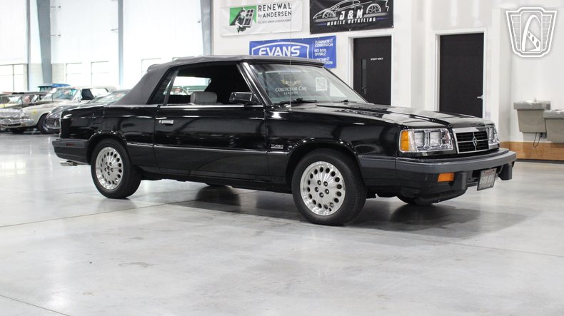 1986 Dodge 600 26
