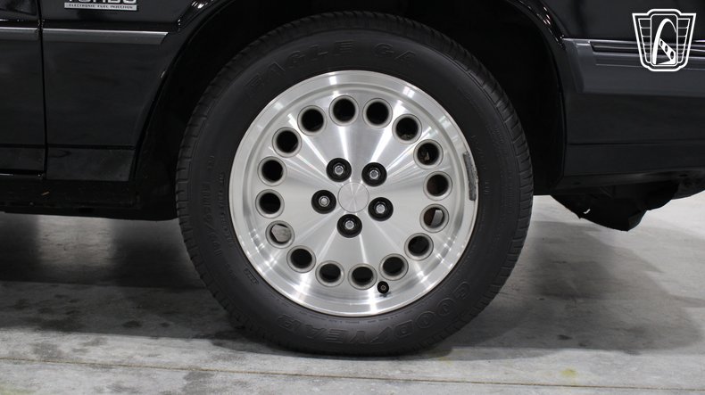1986 Dodge 600 69