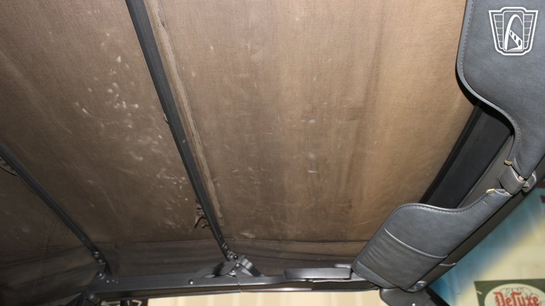 1986 Dodge 600 77