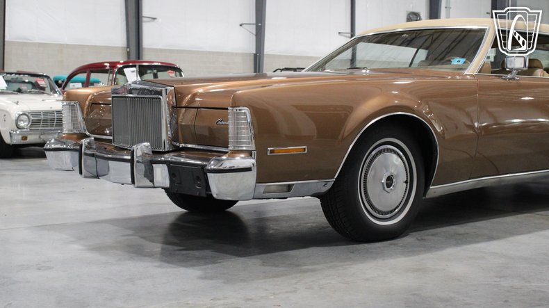 1974 Lincoln Continental 40