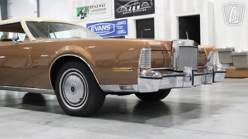 1974 Lincoln Continental 70
