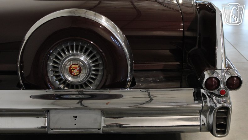 1957 Cadillac Fleetwood 43