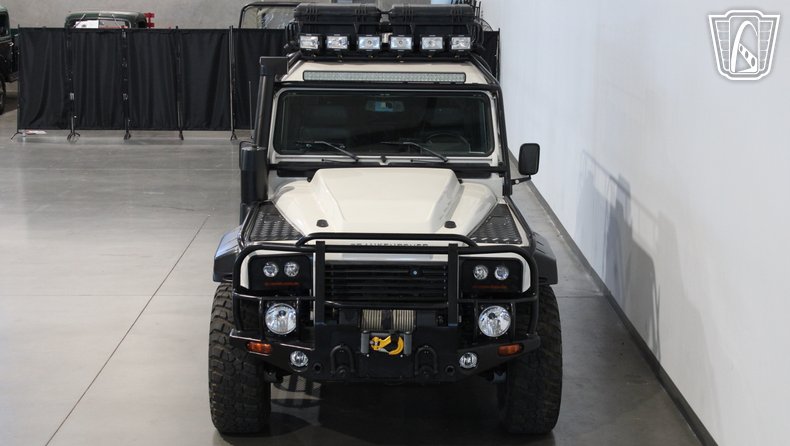 1993 Land Rover Defender 110 17