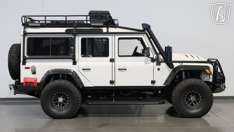 1993 Land Rover Defender 110 27