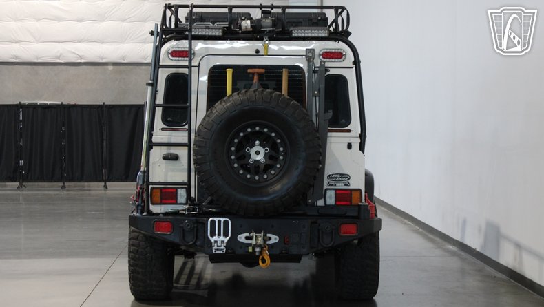 1993 Land Rover Defender 110 29
