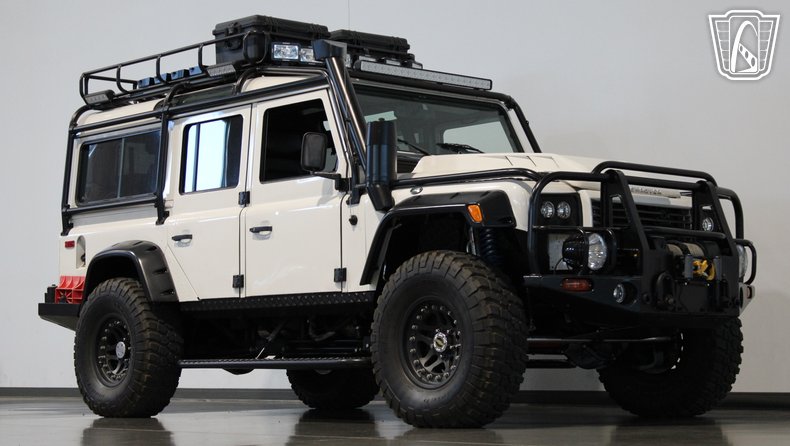1993 Land Rover Defender 110 34