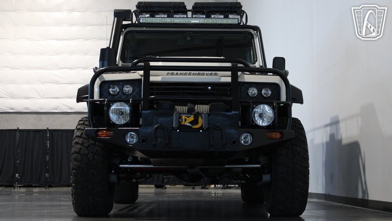 1993 Land Rover Defender 110 33