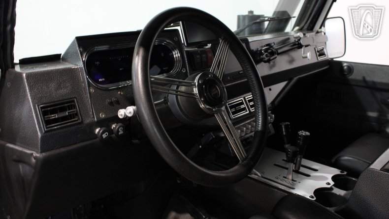 1993 Land Rover Defender 110 8