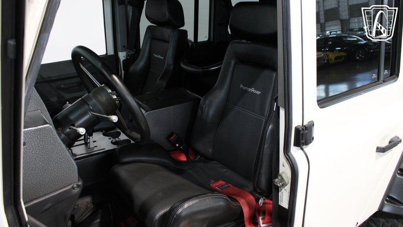 1993 Land Rover Defender 110 9