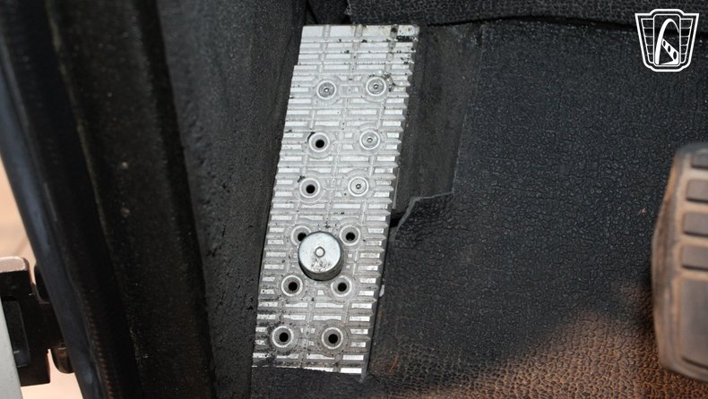 1993 Land Rover Defender 110 59