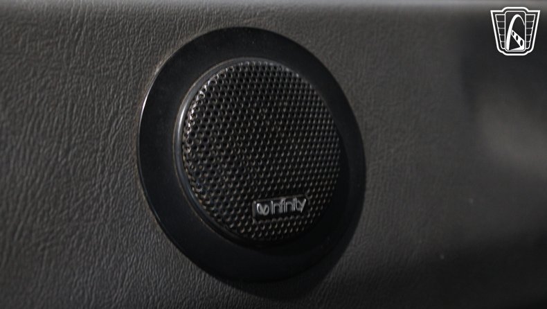 1993 Land Rover Defender 110 70