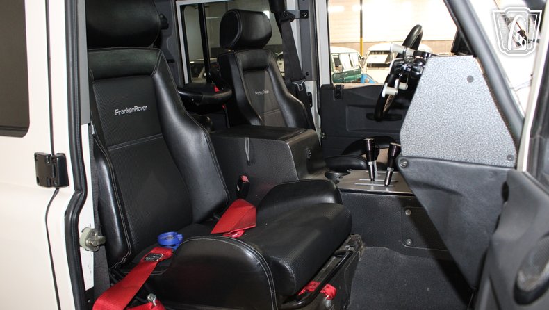 1993 Land Rover Defender 110 11