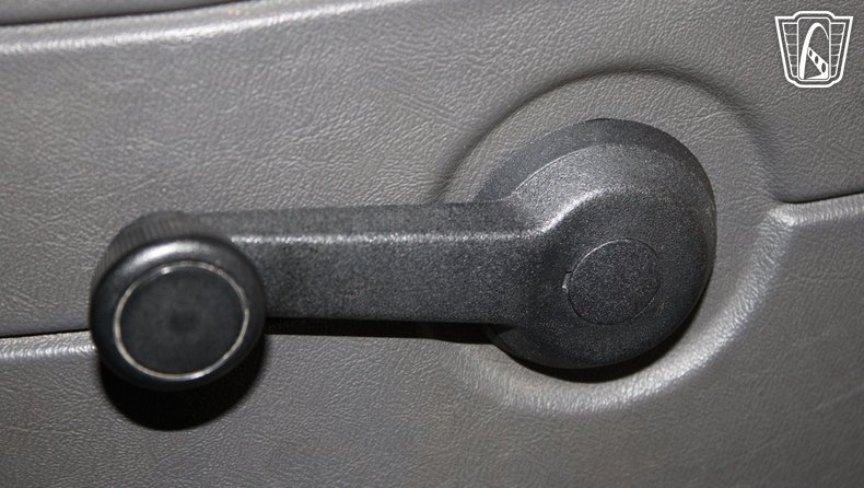 1993 Land Rover Defender 110 113