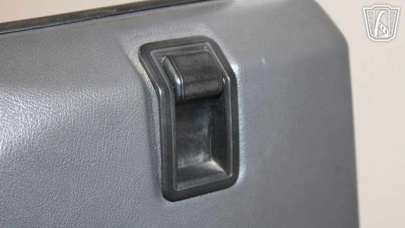 1993 Land Rover Defender 110 117