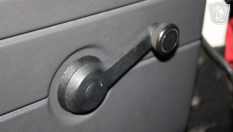 1993 Land Rover Defender 110 137