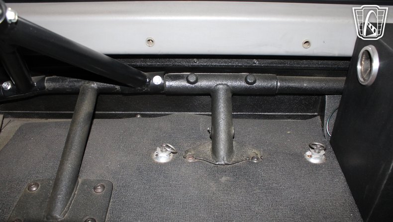 1993 Land Rover Defender 110 148