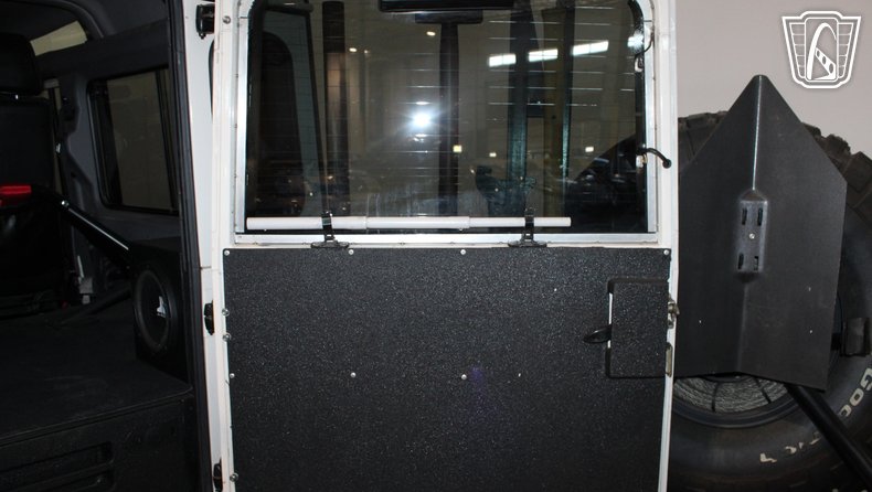 1993 Land Rover Defender 110 153