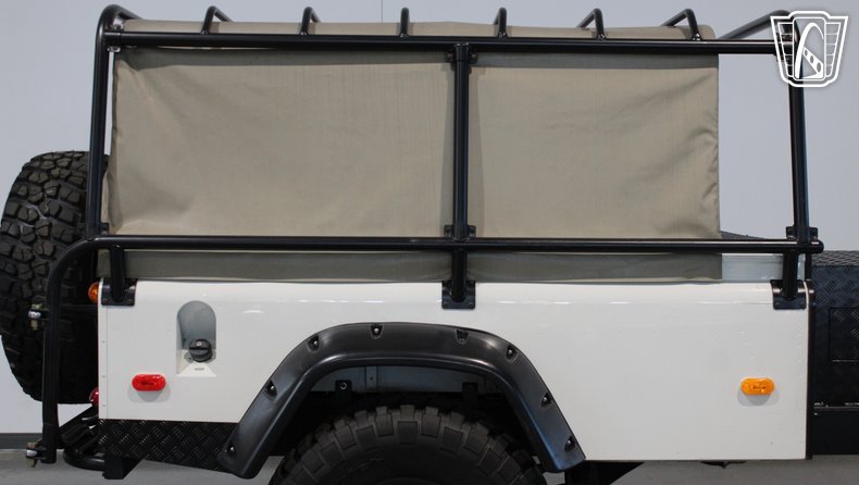1993 Land Rover Defender 110 256