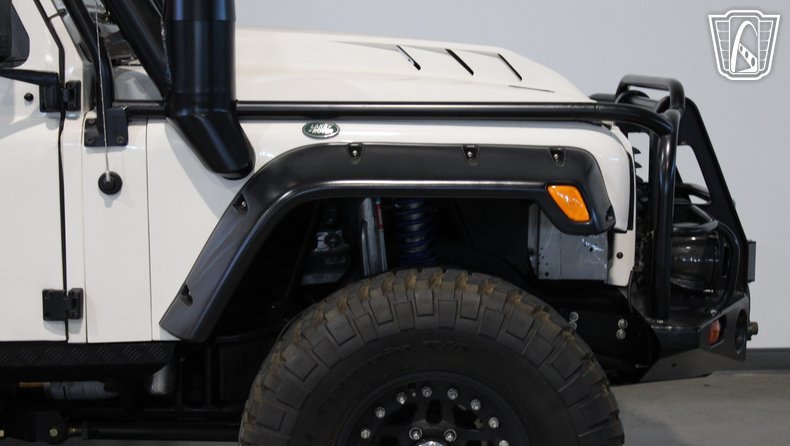 1993 Land Rover Defender 110 304