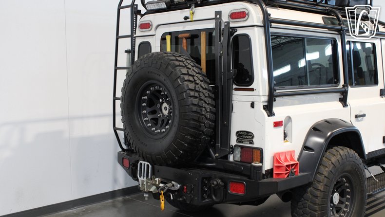1993 Land Rover Defender 110 309