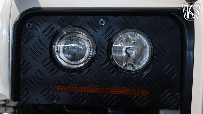 1993 Land Rover Defender 110 313