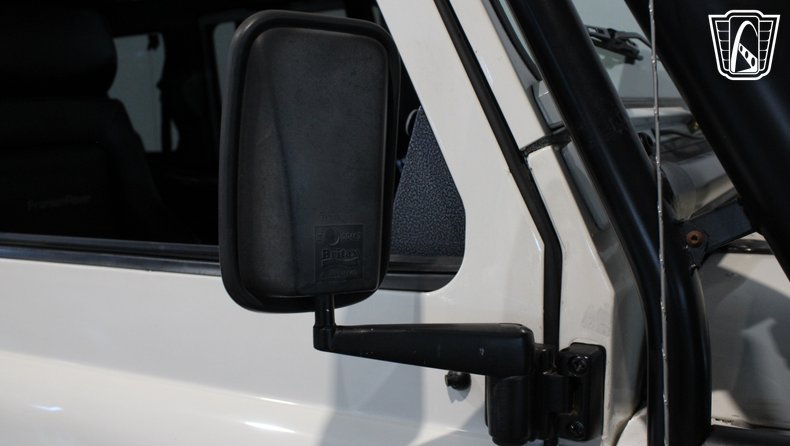 1993 Land Rover Defender 110 356