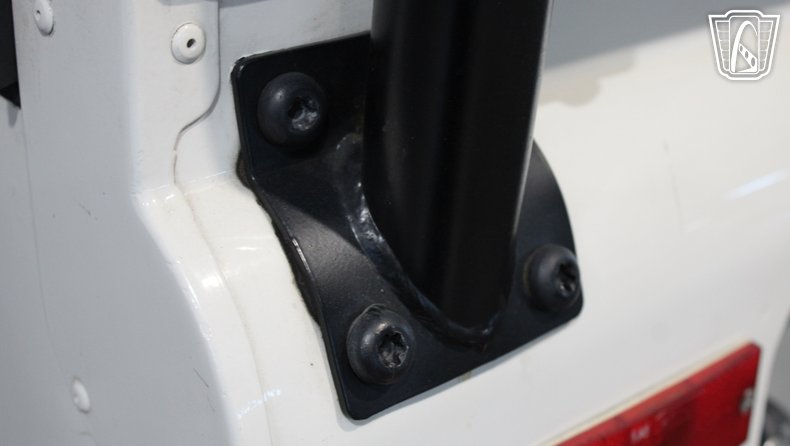 1993 Land Rover Defender 110 379