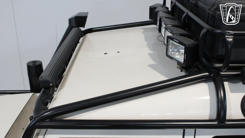 1993 Land Rover Defender 110 401