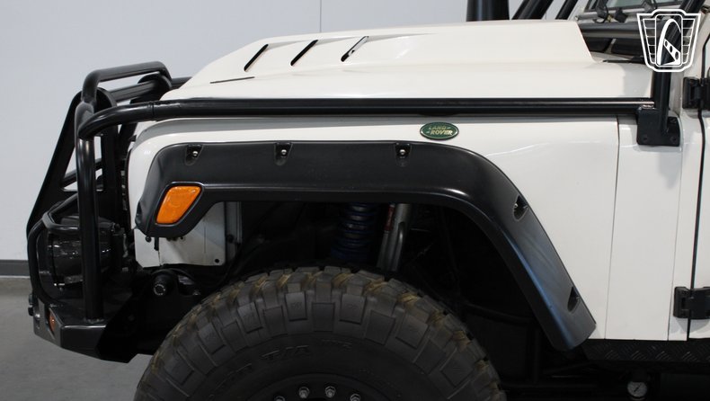 1993 Land Rover Defender 110 404