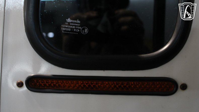 1993 Land Rover Defender 110 477