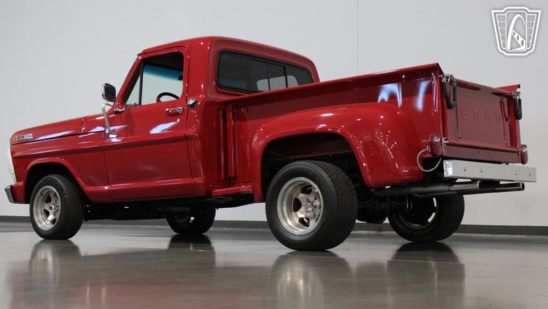 1967 Ford F100 33