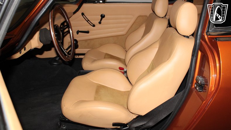 1970 Volvo P1800e 38