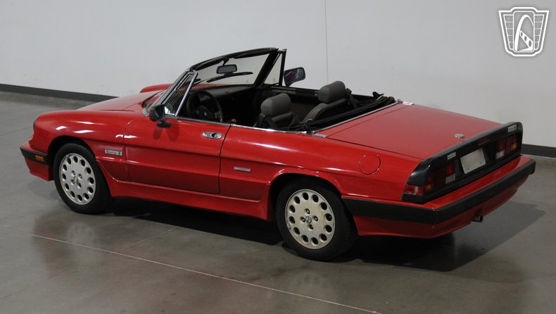 1986 Alfa Romeo Spider Veloce 20