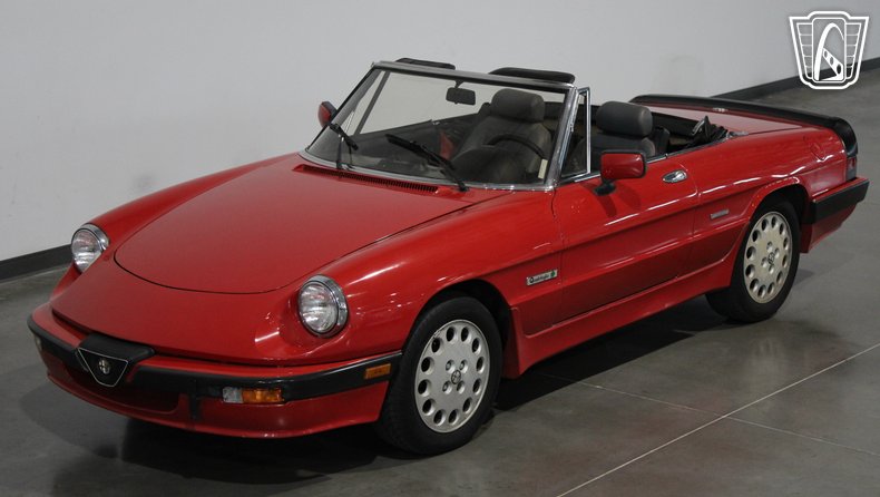 1986 Alfa Romeo Spider Veloce 22