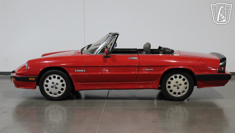 1986 Alfa Romeo Spider Veloce 29