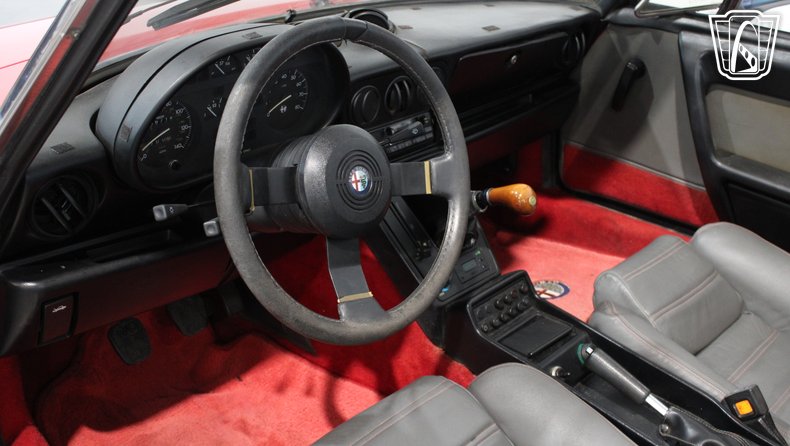 1986 Alfa Romeo Spider Veloce 7