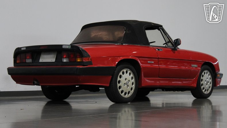 1986 Alfa Romeo Spider Veloce 34