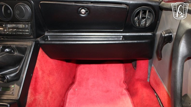1986 Alfa Romeo Spider Veloce 38