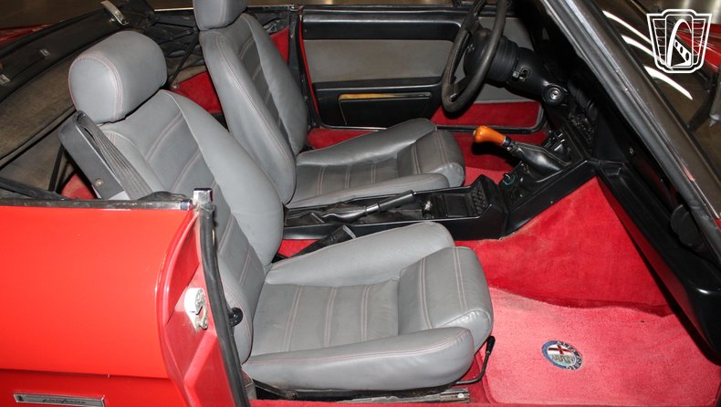 1986 Alfa Romeo Spider Veloce 72