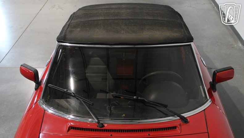 1986 Alfa Romeo Spider Veloce 124