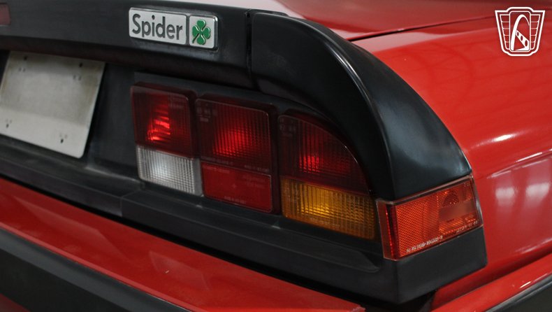 1986 Alfa Romeo Spider Veloce 170