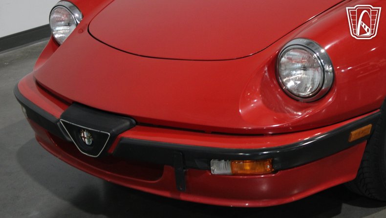 1986 Alfa Romeo Spider Veloce 183